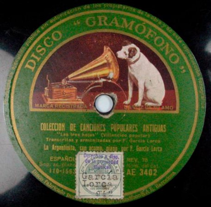 Con un clic se abre a gran tamaño y con doble clic se reduce